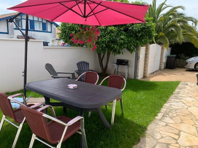 Les Hirondelles 2Km De La Plage-Jardin-Wifi-Parking-Draps Et Serviettes Hendaye Exterior foto